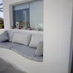 Meltemi 1 * Nea Cryssi Akti